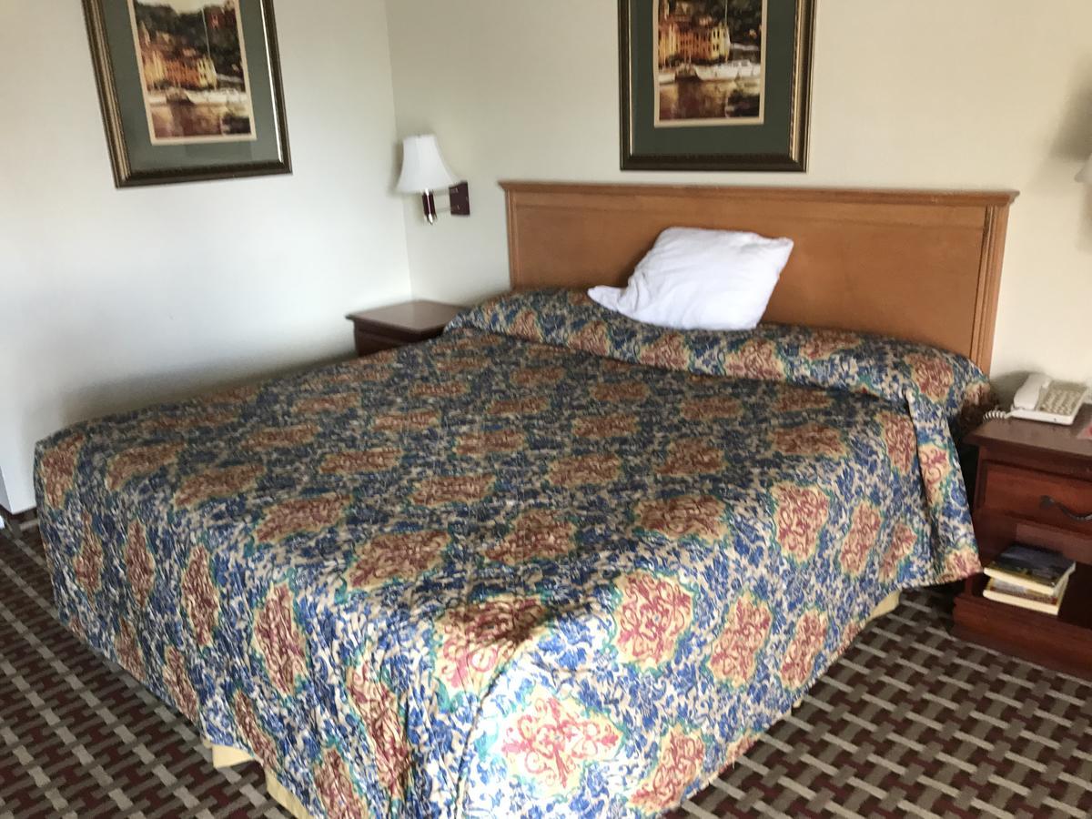 Millville Motorsports Inn And Suites Экстерьер фото