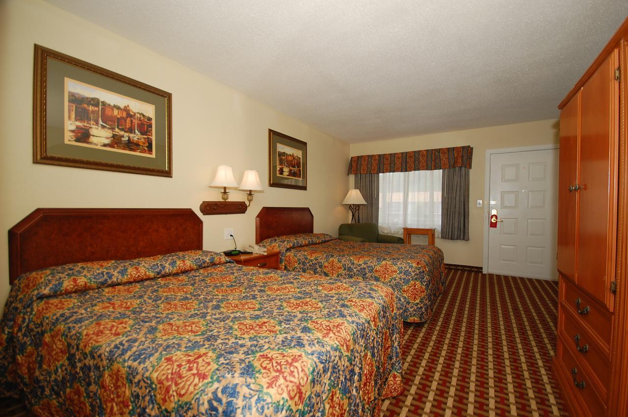 Millville Motorsports Inn And Suites Номер фото